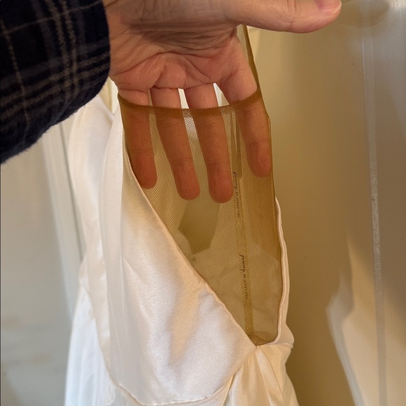 Jenny by Jenny Yoo Lawrence Square-Neck Open-Back Taffeta
Wedding Gown - Picture 9 of 17